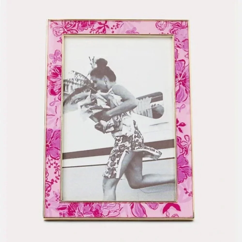 NWT Lilly Pulitzer Parigi Pink Supporting Squad 4x6 Photo Frame